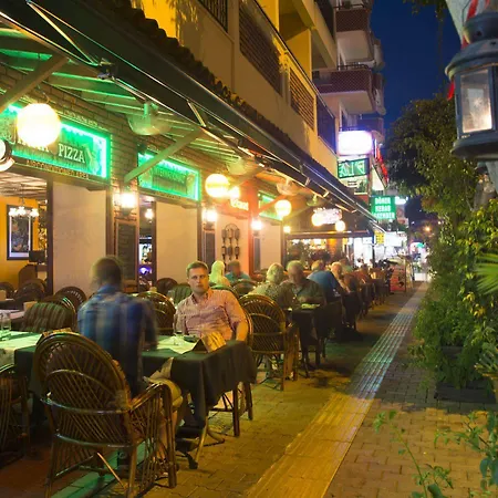Kleopatra Hotel 3*